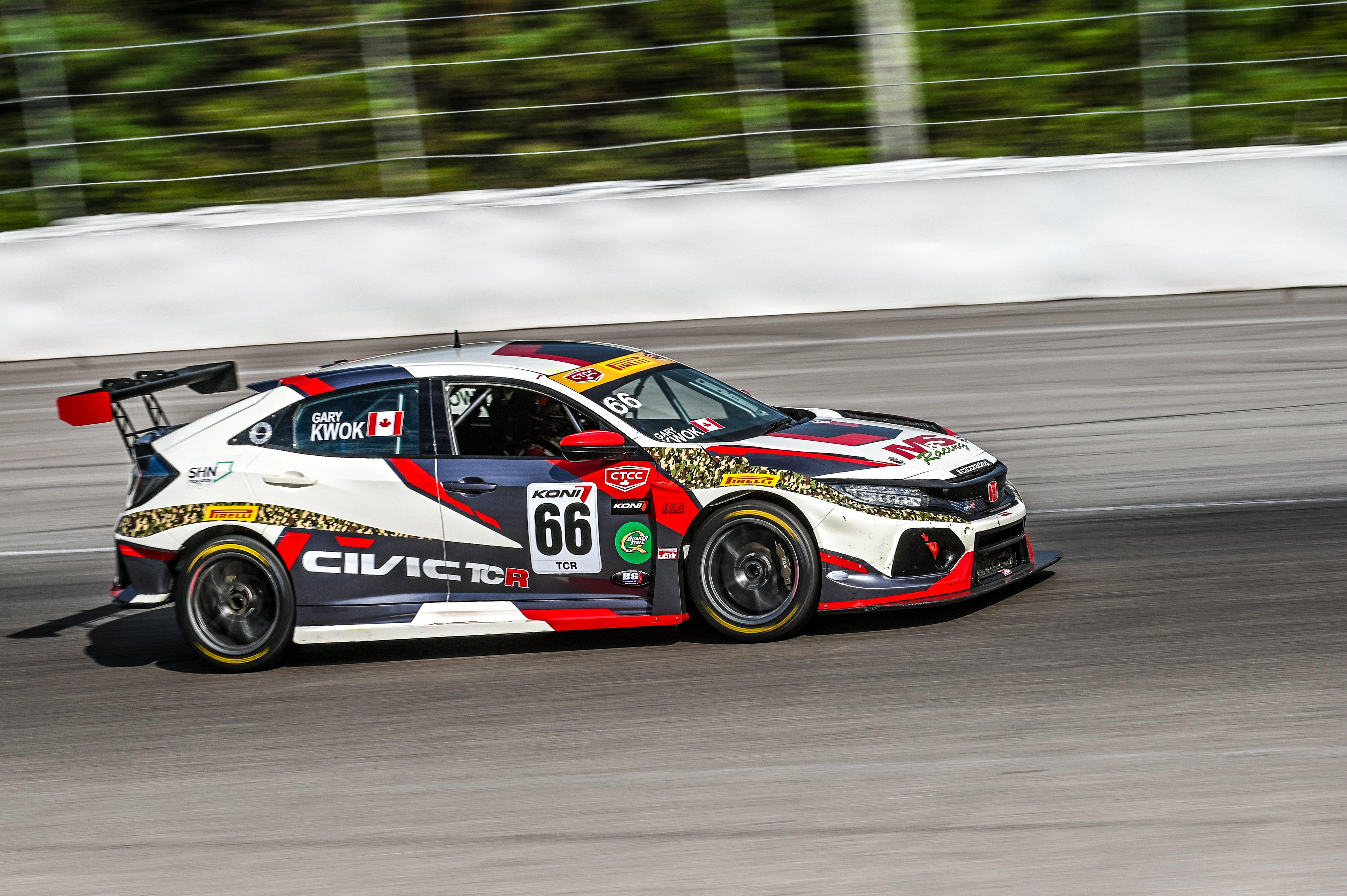 2019 Honda Civic Type R TCR race car. What it's like to drive.